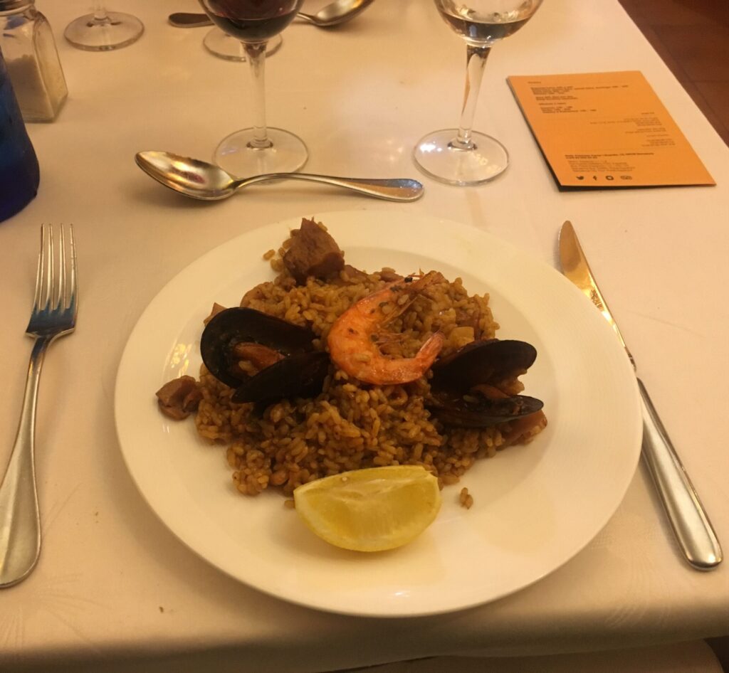 prato tipico espanhol em Barcelona em 24 horas